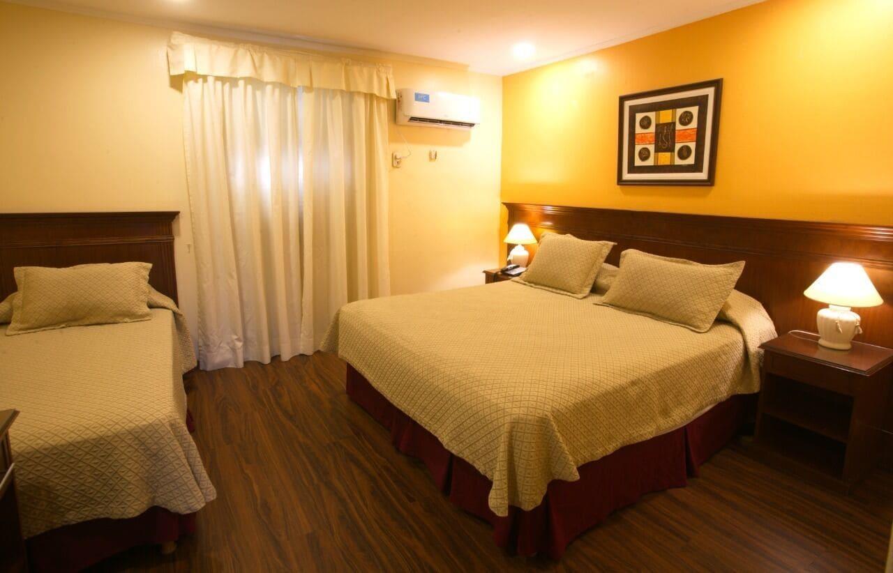 Ritz Hotel เมนโดซา ภายนอก รูปภาพ